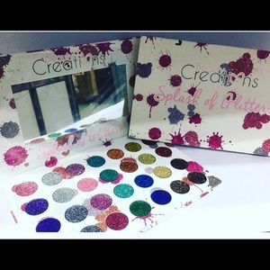 SPLASH OF GLITTERS PALETTE 28 COLORS EYESHADOW